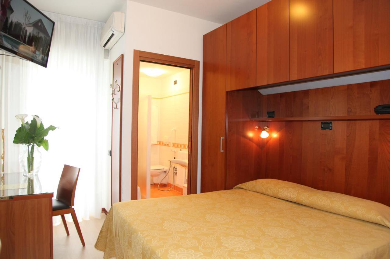 Hotel Gran Venere Beach 3 Superior Μπιμπιόνε Εξωτερικό φωτογραφία