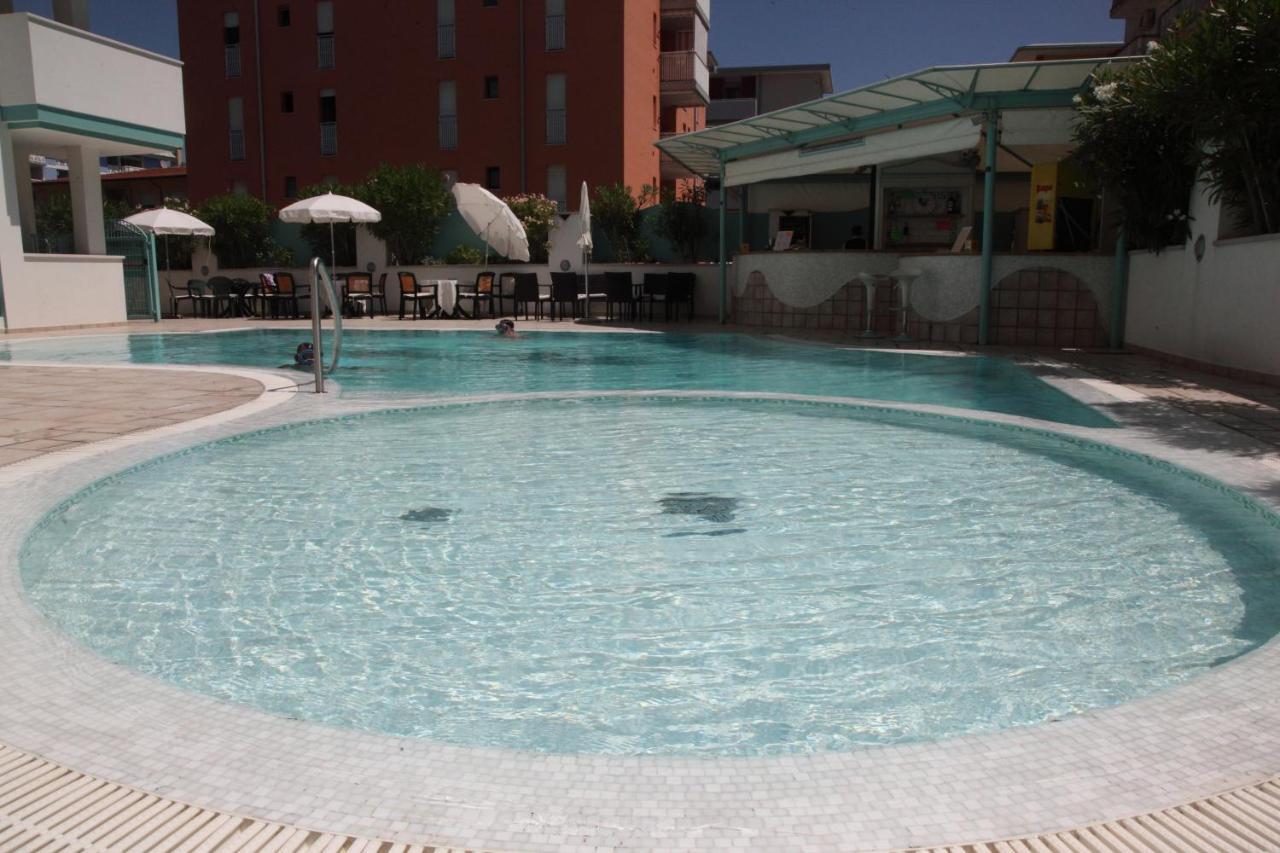 Hotel Gran Venere Beach 3 Superior Μπιμπιόνε Εξωτερικό φωτογραφία