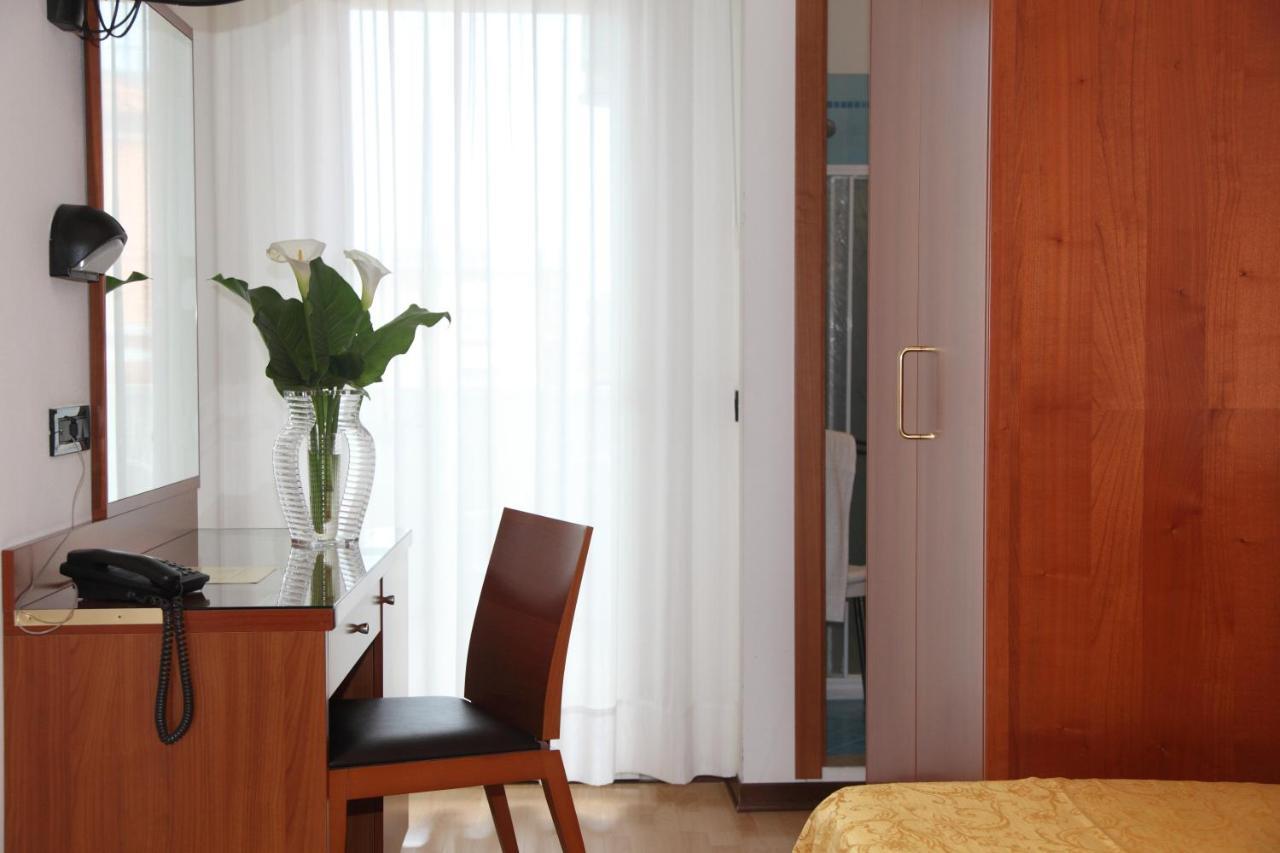 Hotel Gran Venere Beach 3 Superior Μπιμπιόνε Εξωτερικό φωτογραφία
